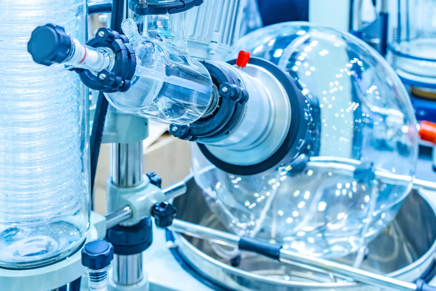 Który przemysł jako pierwszy wprowadził ISO?